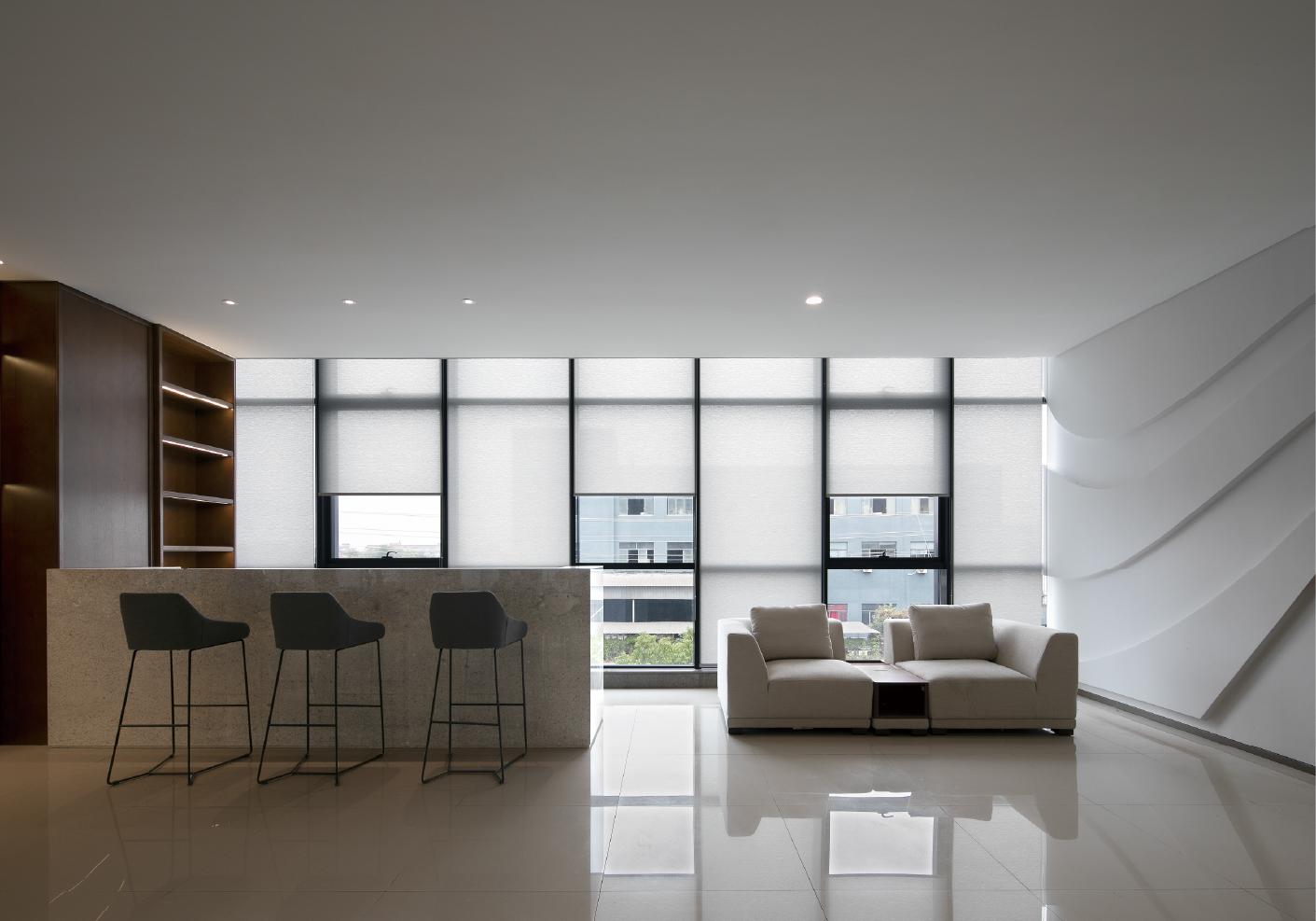 6380 Manual roller blind