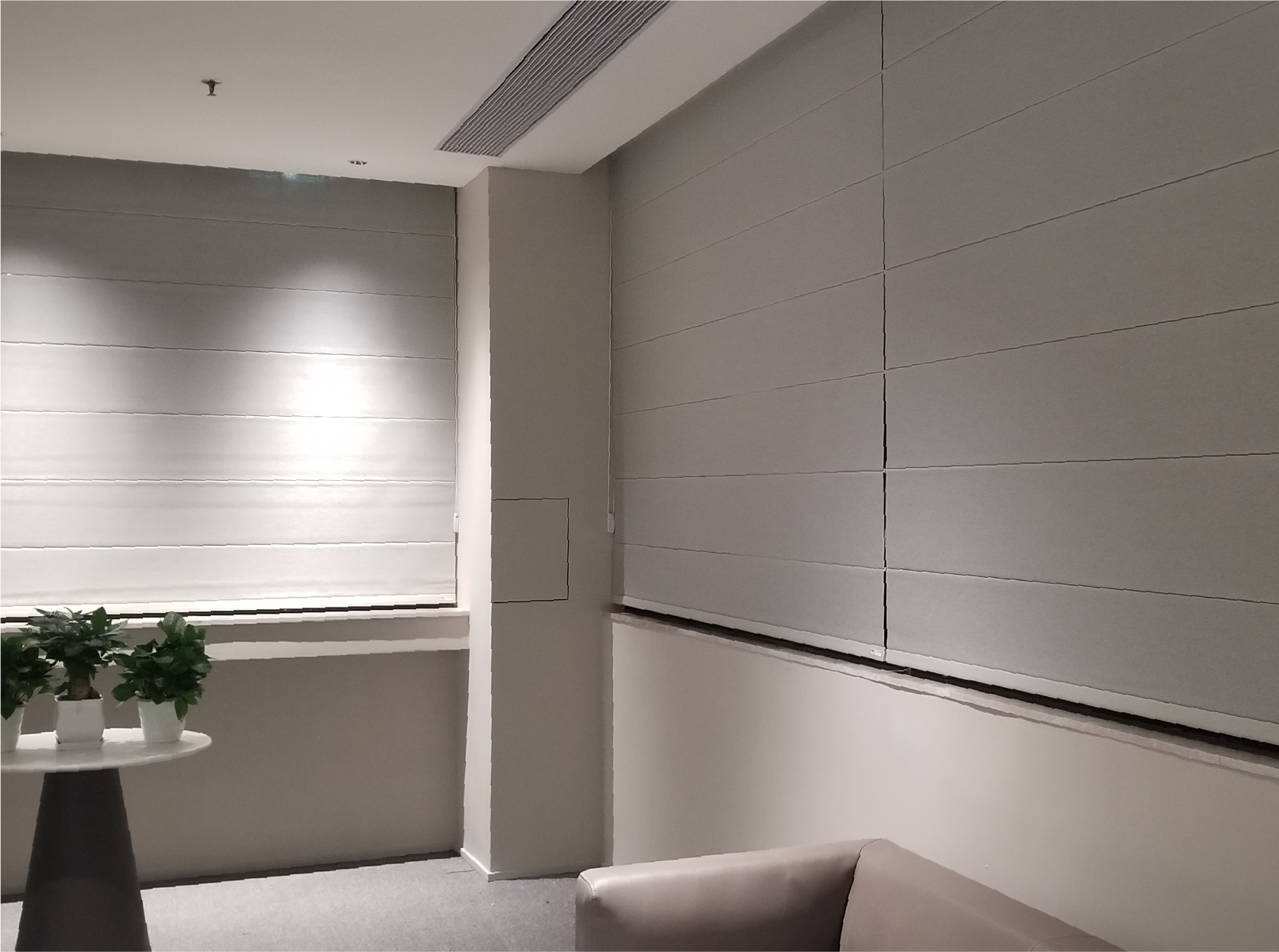 2330R modern hard roman blinds